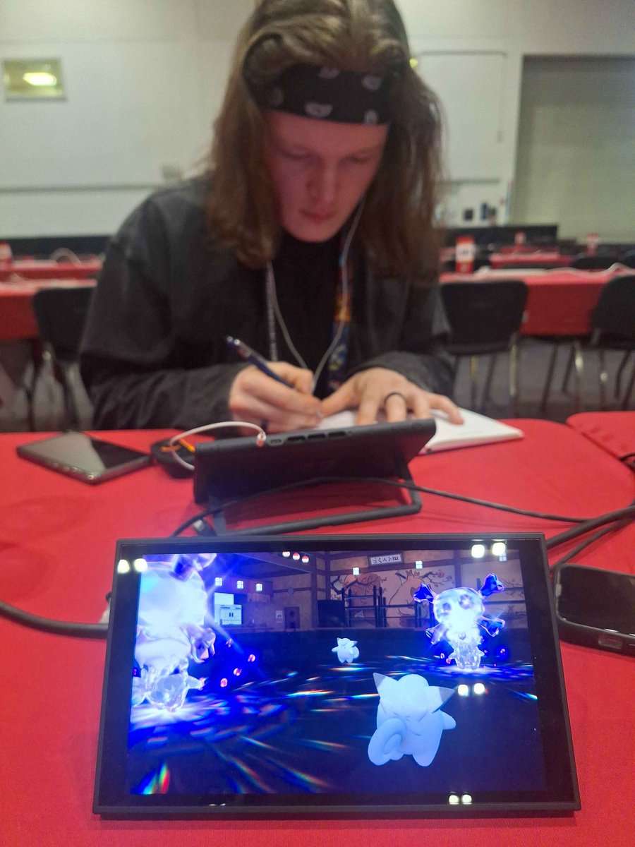 Luke 🔜 Dancer. tweet media