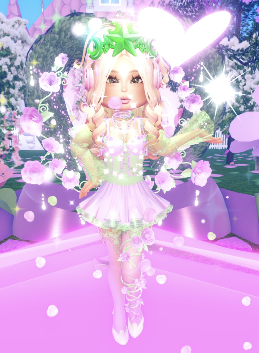 mistyyroyale's tweet photo. New flowering outfit 💚🌸🩷
My favourite season !!! https://t.co/ts4KowM5Jl