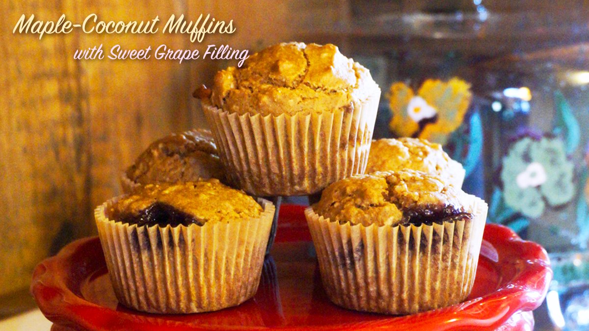 Jazzyvegetarian's tweet photo. These #vegan baked goodies feature a sparkling grape filling nestled in a batter of whole wheat flour, coconut, bananas, and maple syrup. 🍇 Serve them for breakfast, an afternoon snack, or a yummy dessert!🧁 https://t.co/EXhDAR2CGY
#plantbased #plantbasedrecipe #veganrecipe https://t.co/dvNdtIb8ET