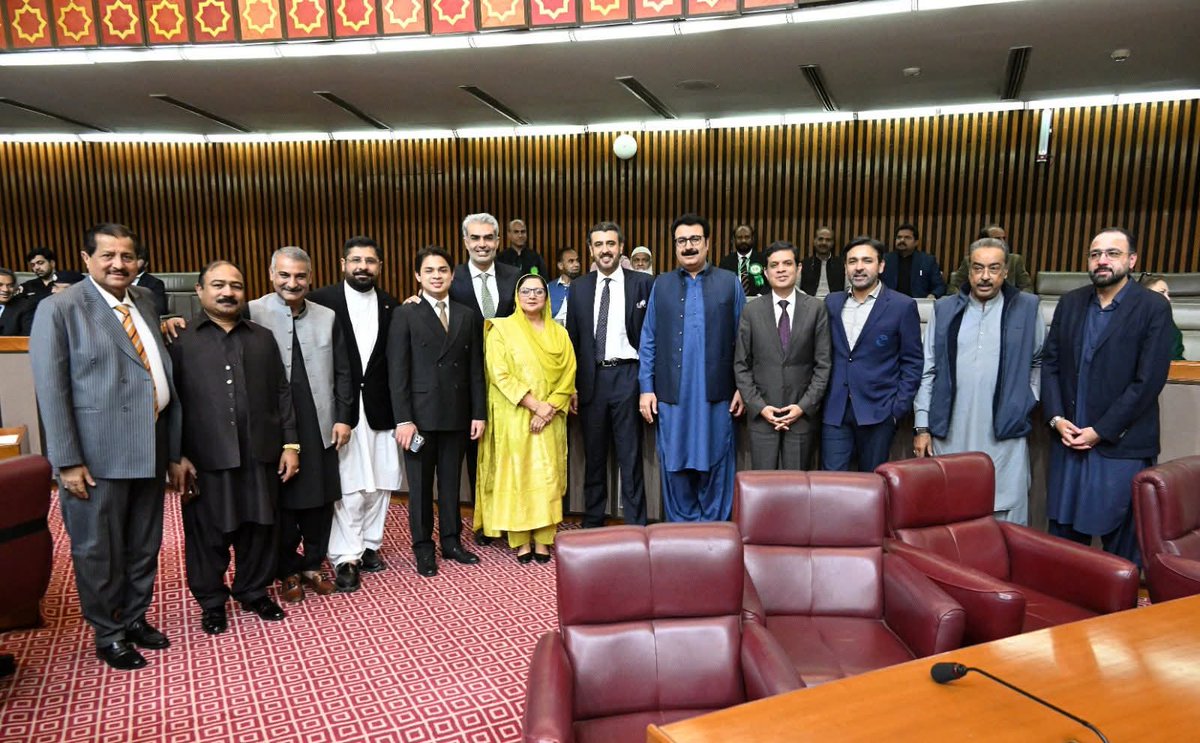 KhalidKhanLound's tweet photo. Glimpses from today’s session of National Assembly 
#JointSession https://t.co/KVnyV3ptnT