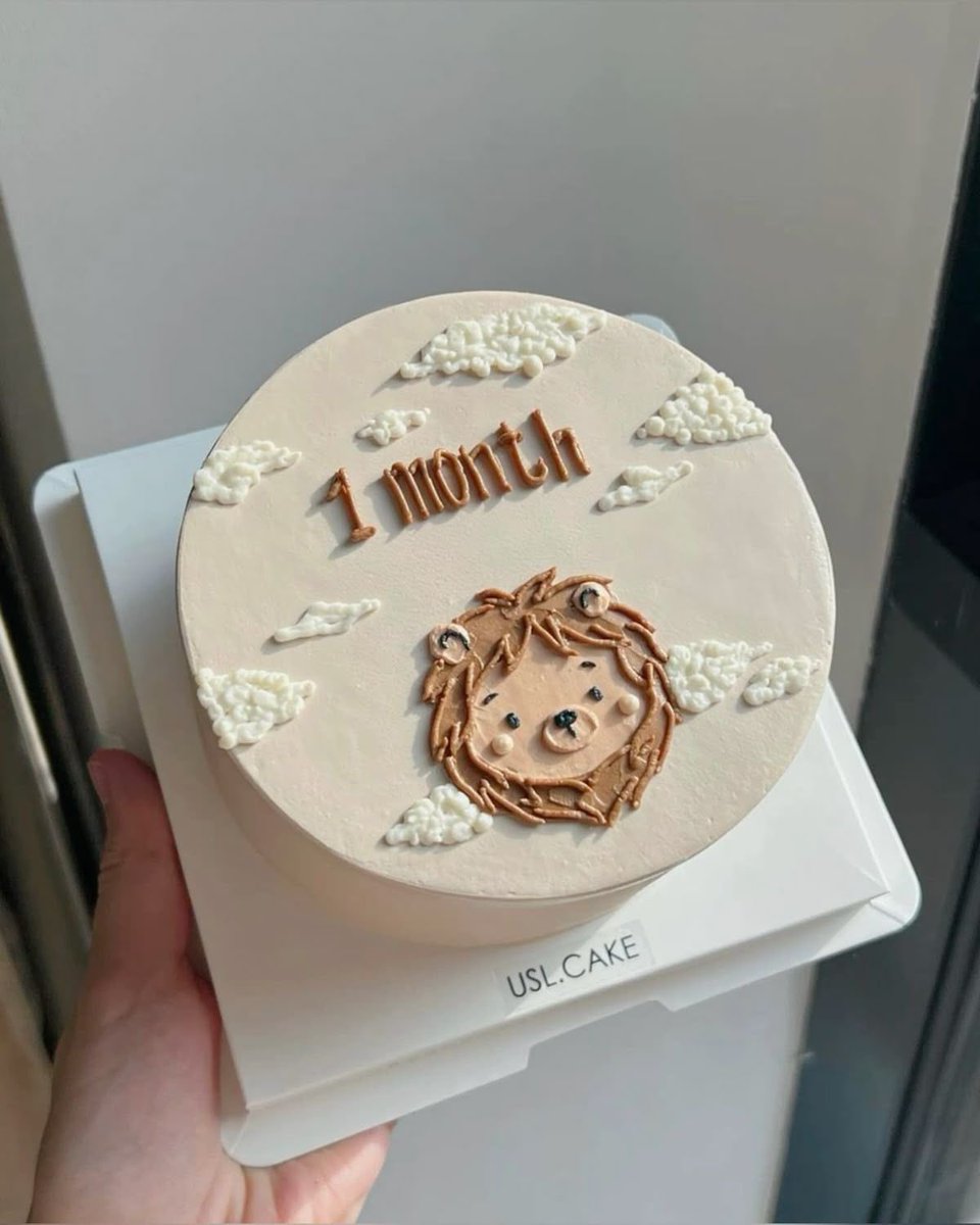 rayvictorio_'s tweet photo. A referência / o que foi entregue.. fofo! parece que foi ontem que o amor da minha vida estava completando 1 mês e agora completou 1 aninho 🥲❤️ https://t.co/6IRvqsbmm6