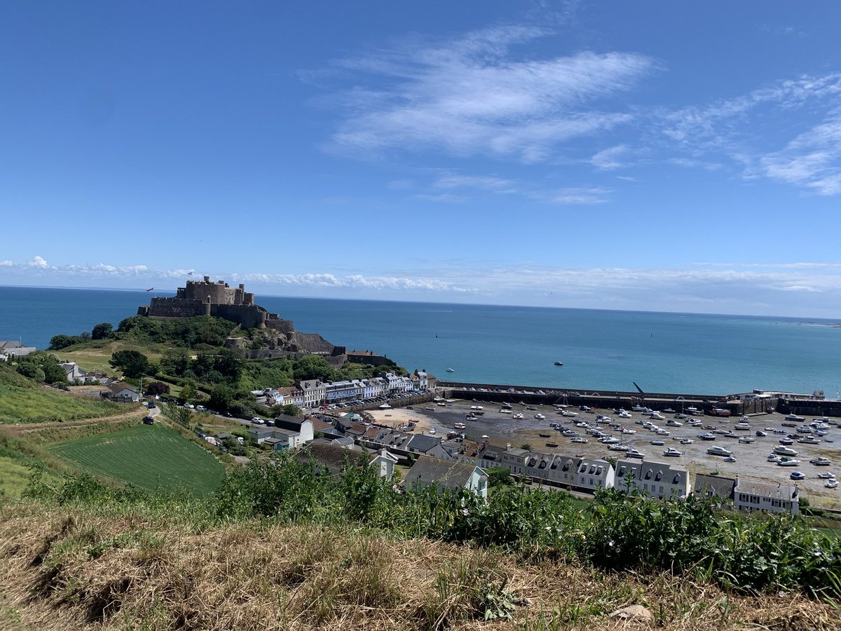 Katya Fowler tweet media