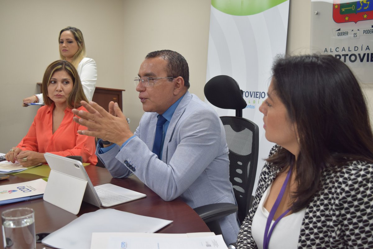 ccpdportov's tweet photo. El  CCPD, llevó a cabo con éxito su sesión ordinaria, desarrollando una jornada de trabajo productiva y participativa en favor de los grupos de atención prioritaria del cantón. https://t.co/PyWWGuaoTu