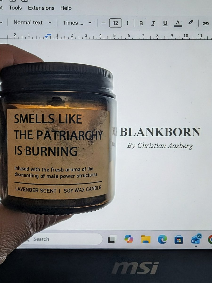 Christian is querying tweet media