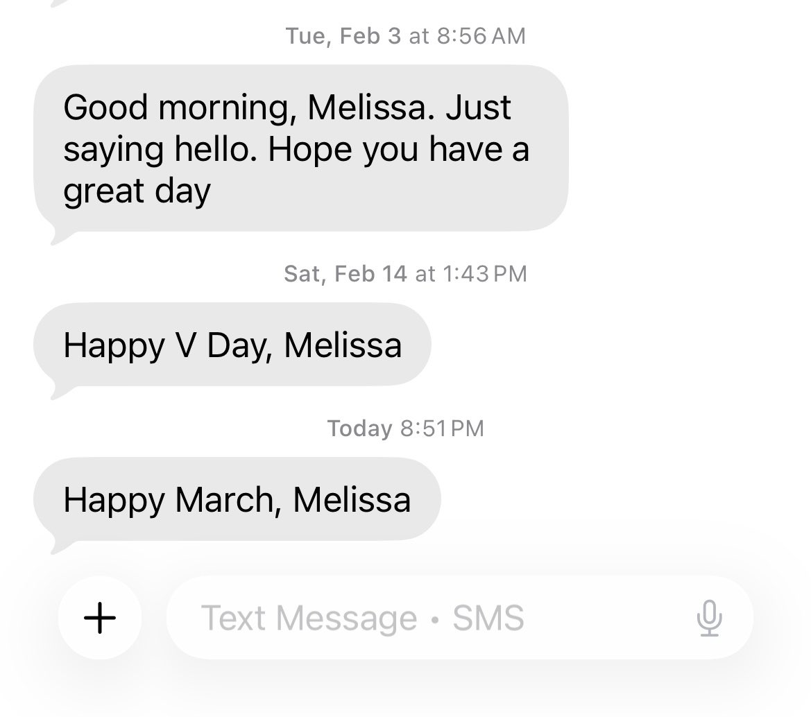 Melissa 🐝 tweet media