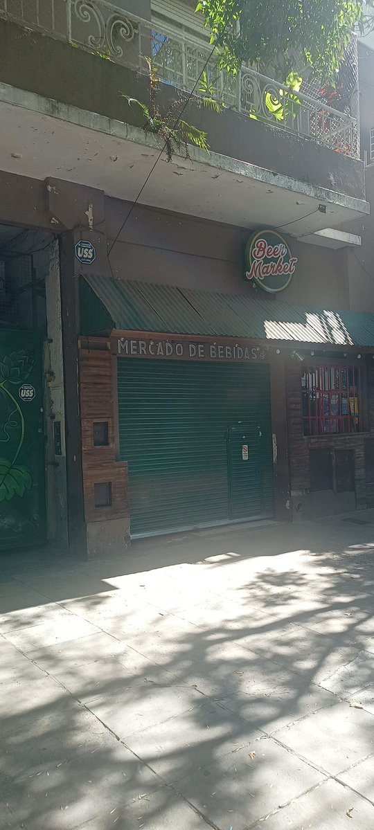 Otra víctima de <a href="/JMilei/">Javier Milei</a> cerró la distribuidora de bebidas Beer Market. 20 sucursales. 300 empleados.