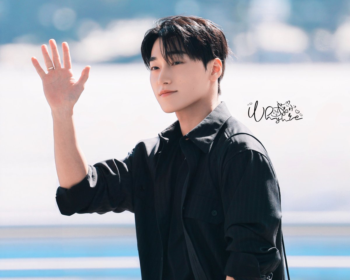 𝕎𝕙𝕪 𝕐𝕦 ℍ𝕖𝕣𝕖 𝕦._.𝕦🐶 tweet media