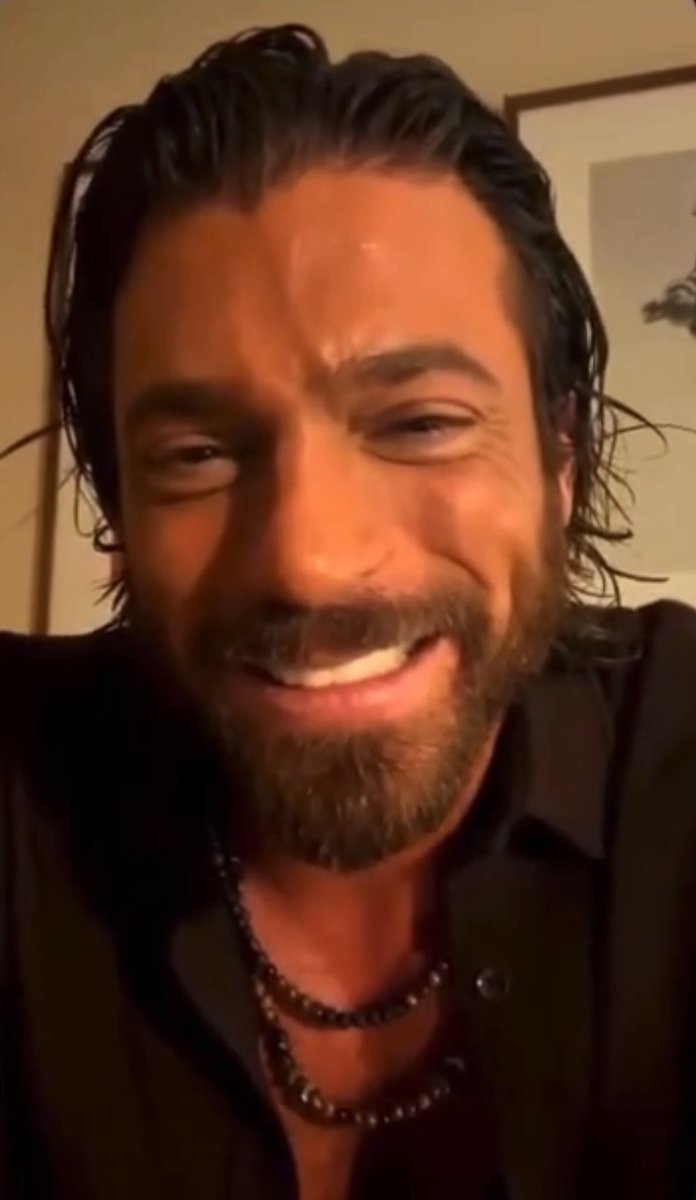 <a href="/amour_penelope/">Penelope_L' Amour</a> Buenas tardes Penélope!. Exacto, para q crearlas si él nos las regala y son inigualables y, lo más importante, auténticas💙✨😊😍😘

I ❤️ CANYAMAN
#CanYaman ❤️