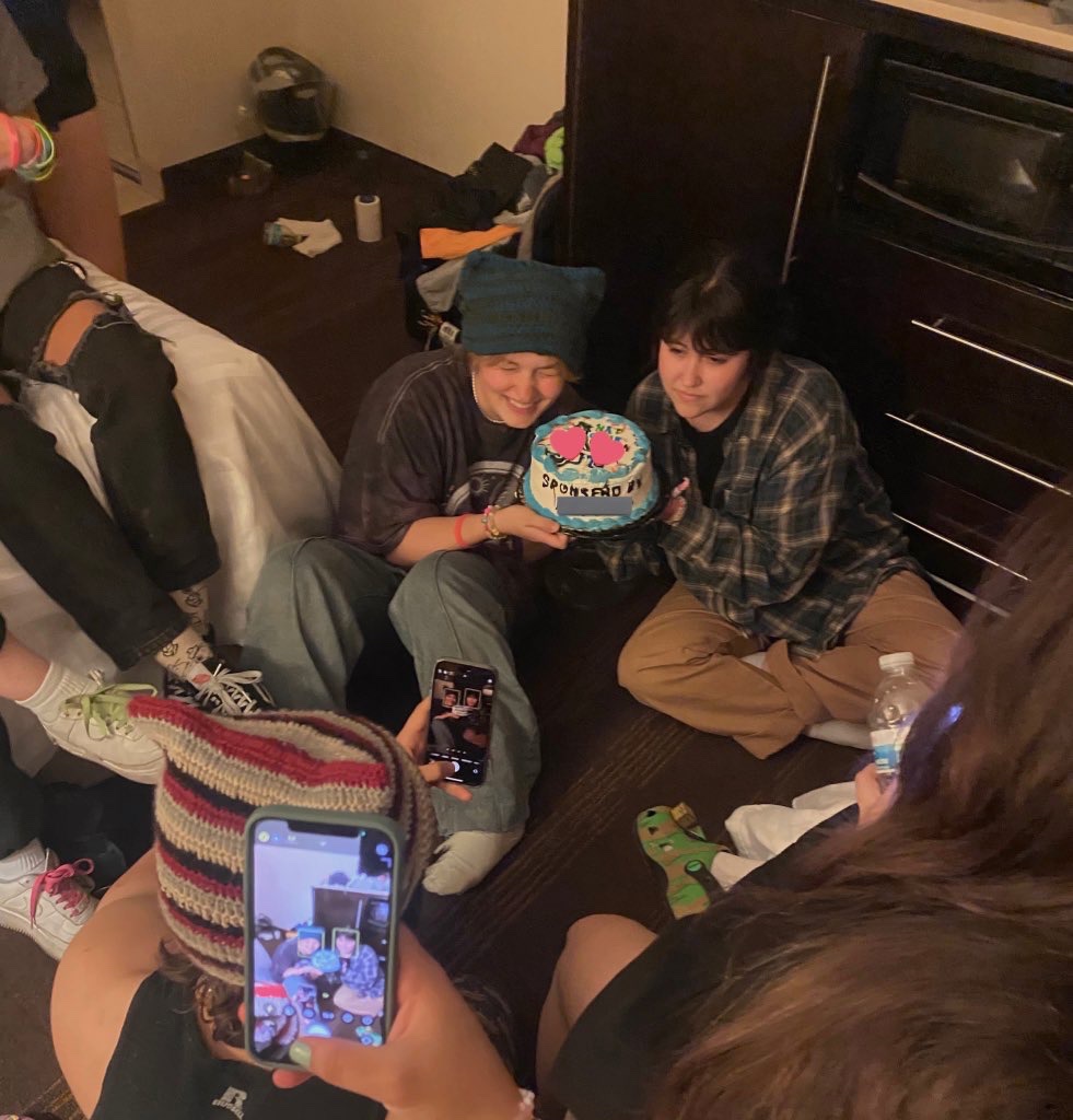 lily tweet media