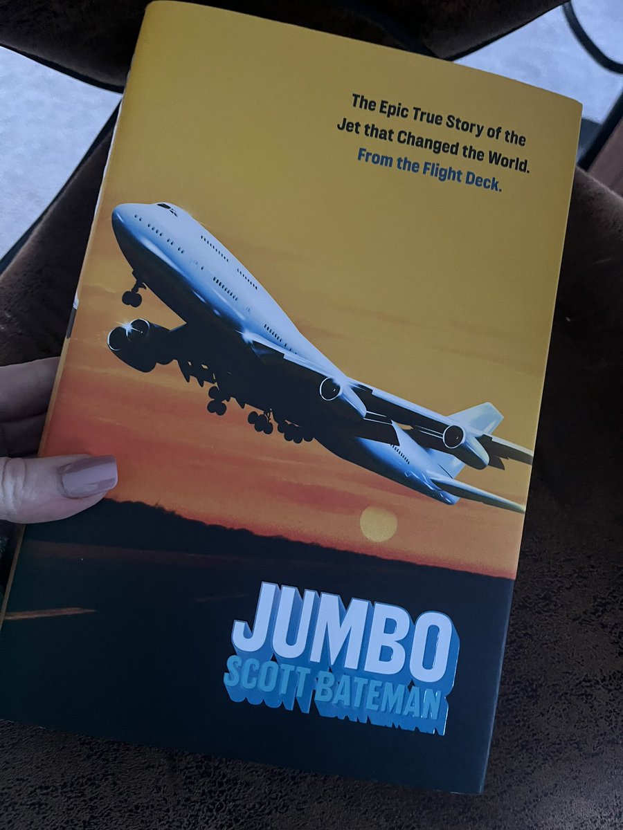 Chinook Crew Chick tweet media