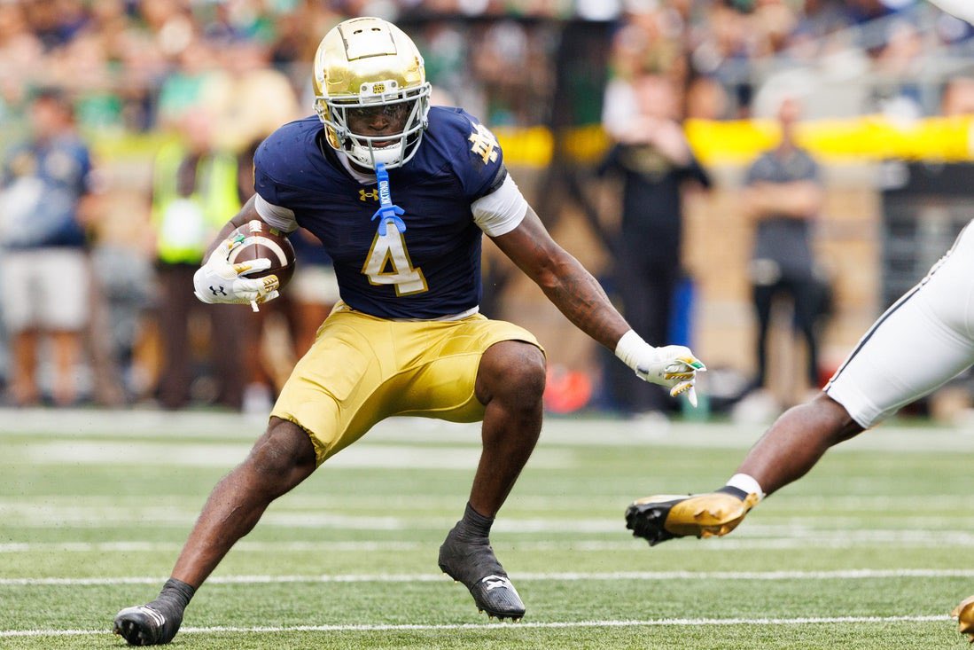 PolymarketBlitz's tweet photo. Jeremiyah is getting HIGH praise from many NFL Analysts 😳

“It would not surprise me if he’s the 3rd pick in the draft.”
- @McShay13 

“He’s the best player in this draft.”
- @danorlovsky7 https://t.co/EPDgZJvgFg
