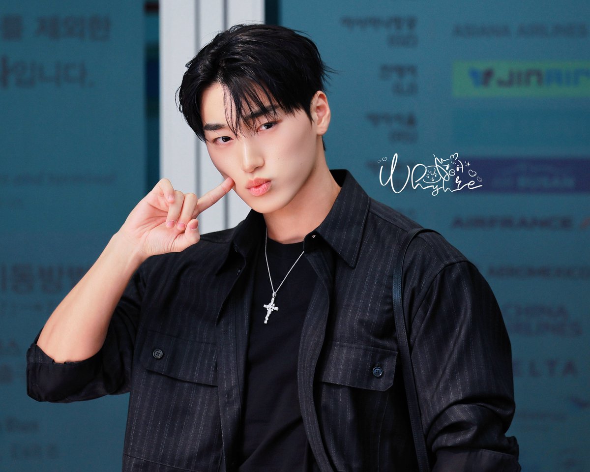 𝕎𝕙𝕪 𝕐𝕦 ℍ𝕖𝕣𝕖 𝕦._.𝕦🐶 tweet media