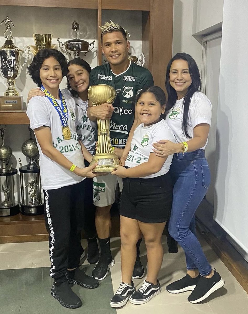 ParalyticsTiburon tweet media