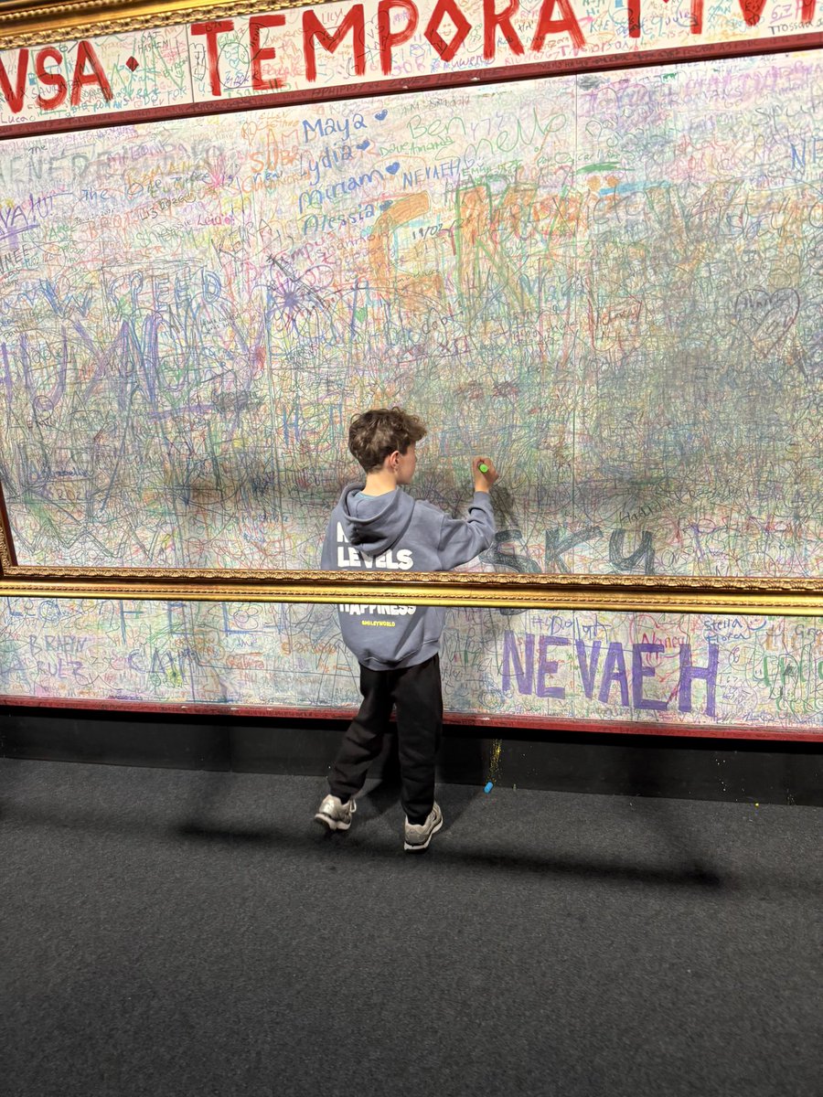 Mark Phillips tweet media