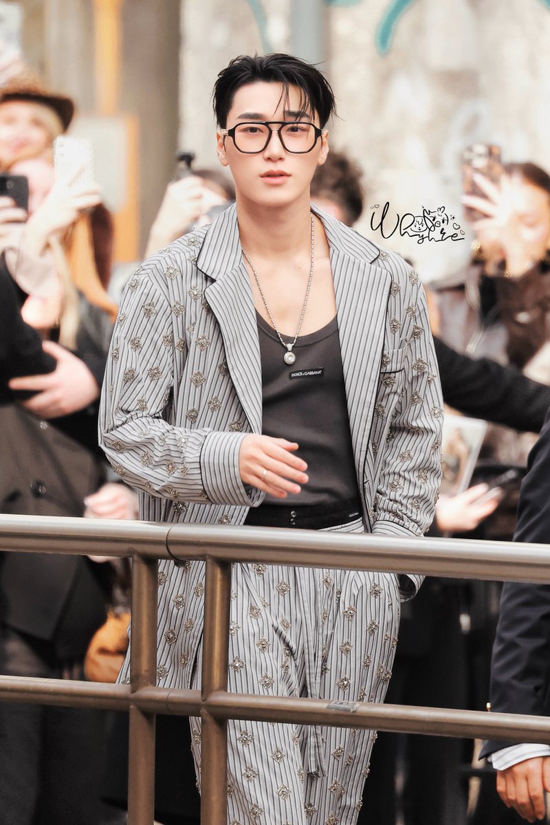 𝕎𝕙𝕪 𝕐𝕦 ℍ𝕖𝕣𝕖 𝕦._.𝕦🐶 tweet media