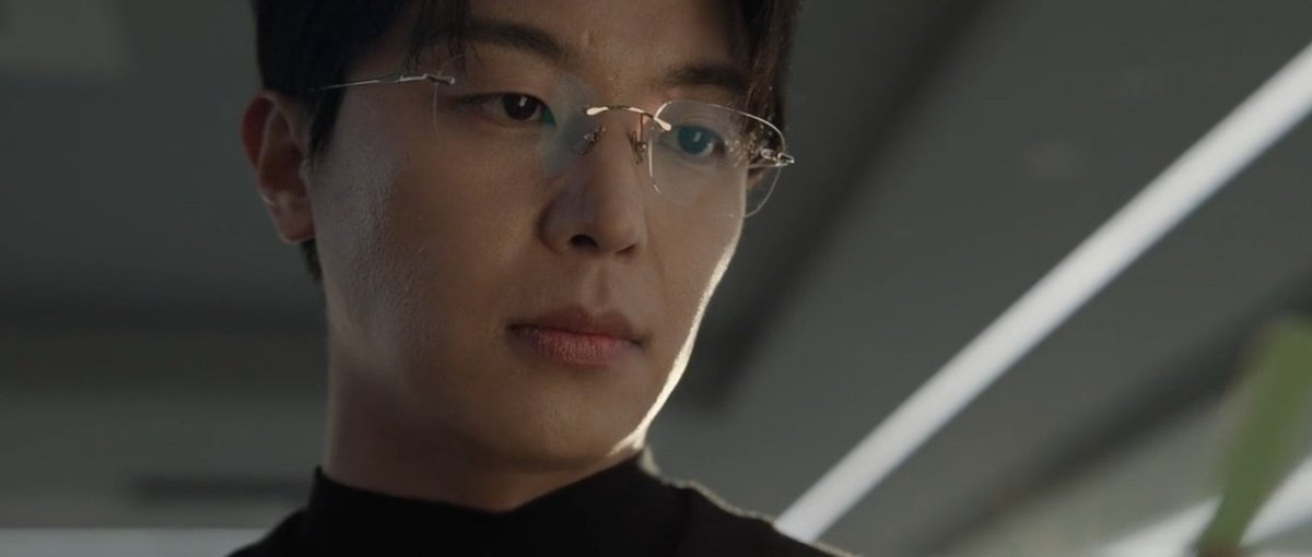 BluKimchiKdrama's tweet image. Are Baek Taejoo and Han Minseo working together?? 🤔

#Honour #HonourEp9