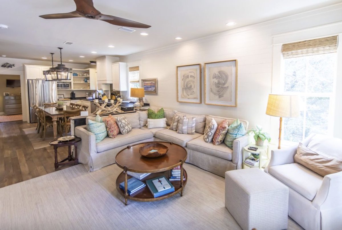 Private beach access? Don't mind if I do. 🥂🏝️

Check out Heart of Palms:

beautifulbeach.com/vacation-renta…

 #southwaltonbeaches #southwalton #springbreak #vacationrental #discountcode #sowal #gulfplace #beachvacation #privatebeach #oldfloridabeach #communitypool