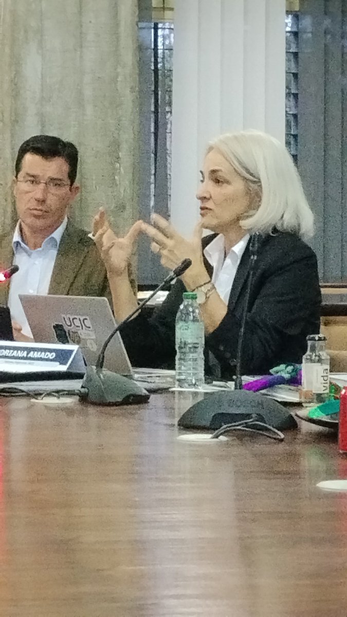 InfoyDesinfo's tweet photo. @RodrigoCetina @rafarubio @carmenbeat @loretoc @miguelgonzalo ¿Como lograr credibilidad en el trabajo de los fact checkers, cuando el ciudadano está buscando la desconexión? Reflexiona @LadyAAmado sobre #ArgentinaElectoral 🇦🇷 https://t.co/trWkA6xrBg
