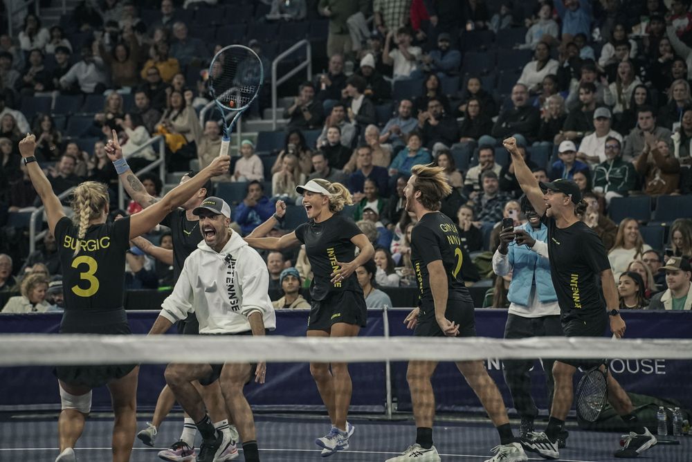 Bruce Waschuk tweet media