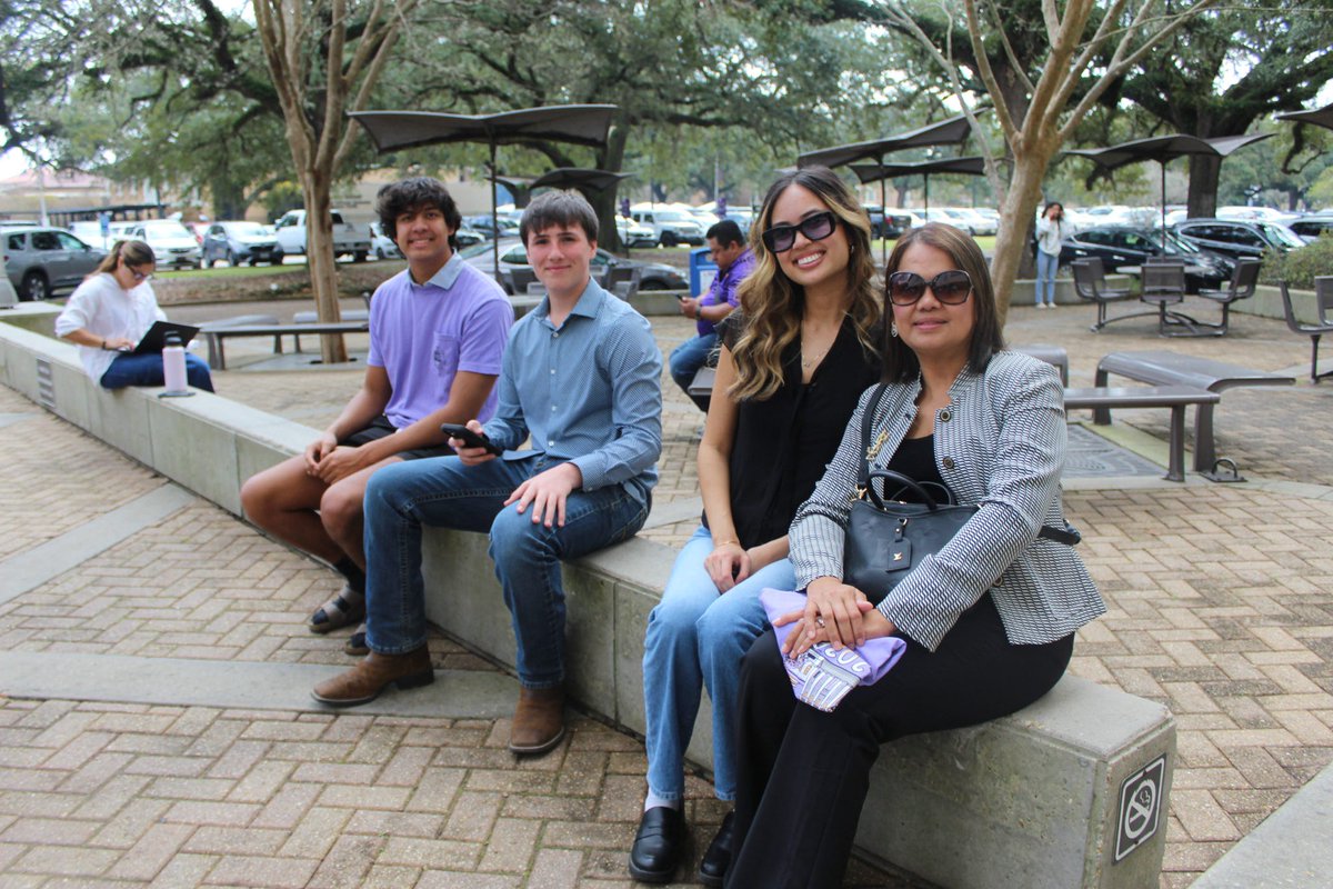 LSULawCenter tweet media