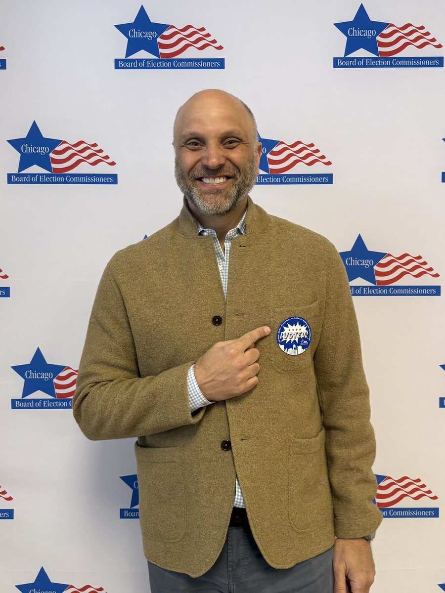 JasonFriedmanIL's tweet photo. Statewide early in-person voting begins today! 

I just cast my ballot, make sure to grab your friends and family and head to the polls! https://t.co/5Q20jzPfzk