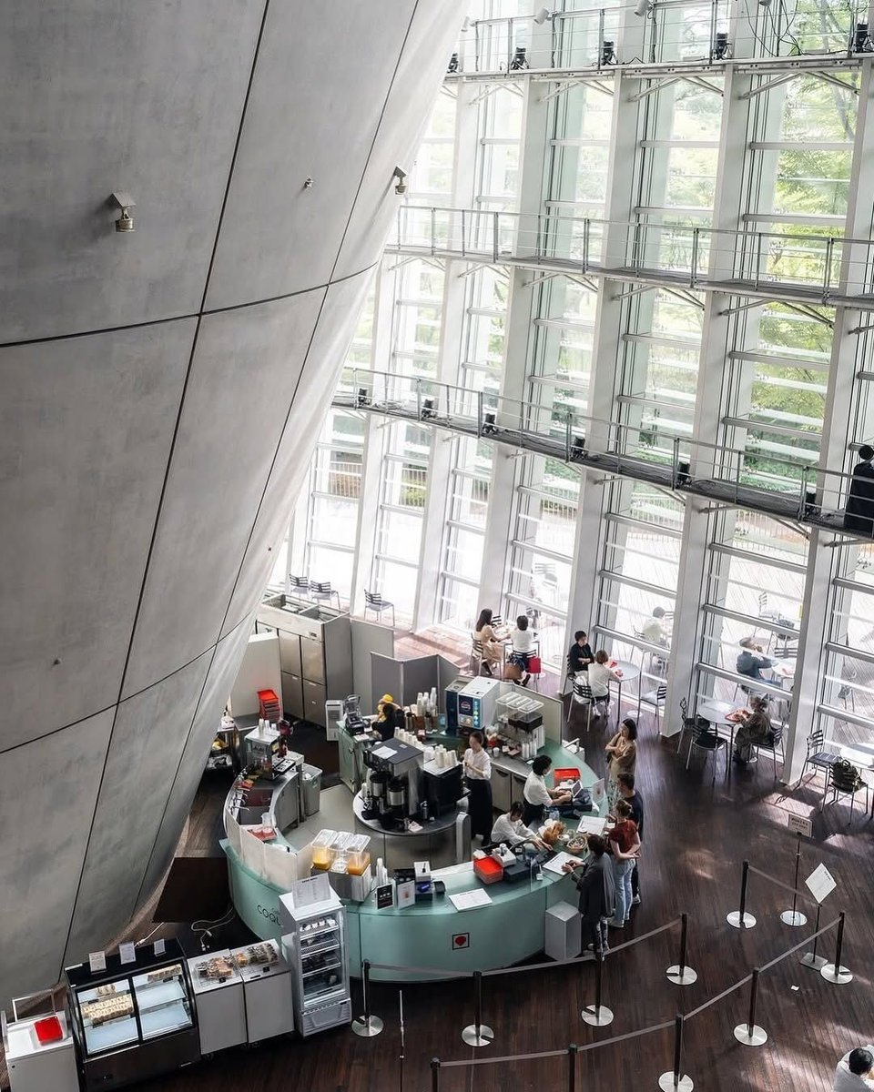 INTERIORBYHUT's tweet photo. National Art Center in Tokyo designed by architect Kisho Kurokawa

 Photographed by (IG)_yh.yh https://t.co/ECH5g4jkG7