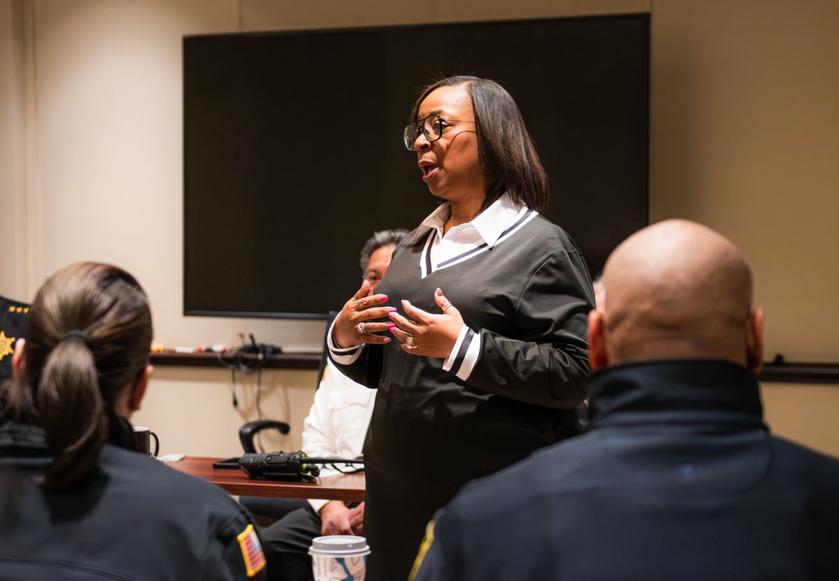 Mayor Sharon Tucker tweet media