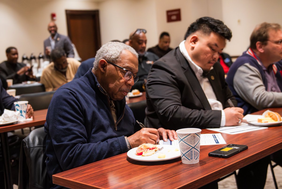 Mayor Sharon Tucker tweet media