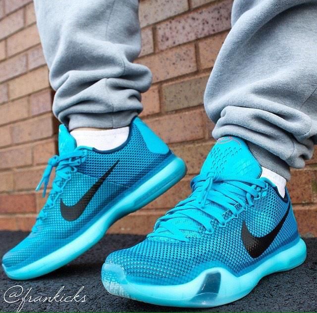 JustFreshKicks tweet media