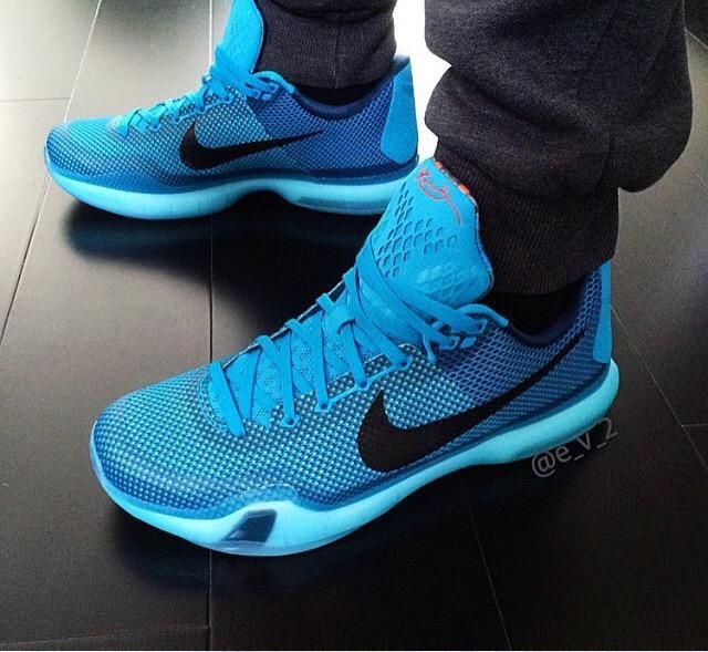 JustFreshKicks tweet media