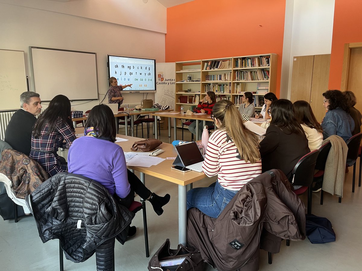 CFIESA Idiomas tweet media