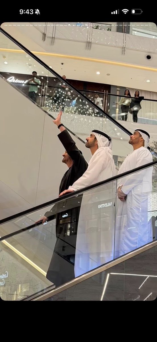 uae__1971__'s tweet photo. ولا تشلون هم ♥️

دامك بخير نحن بخير يالغالي الله يسعدك يارب ويخليك لنا 🇦🇪♥️

#محمد_بن_زايد_عزنا_وفخرنا 🫡 https://t.co/IXNCFB8K9J