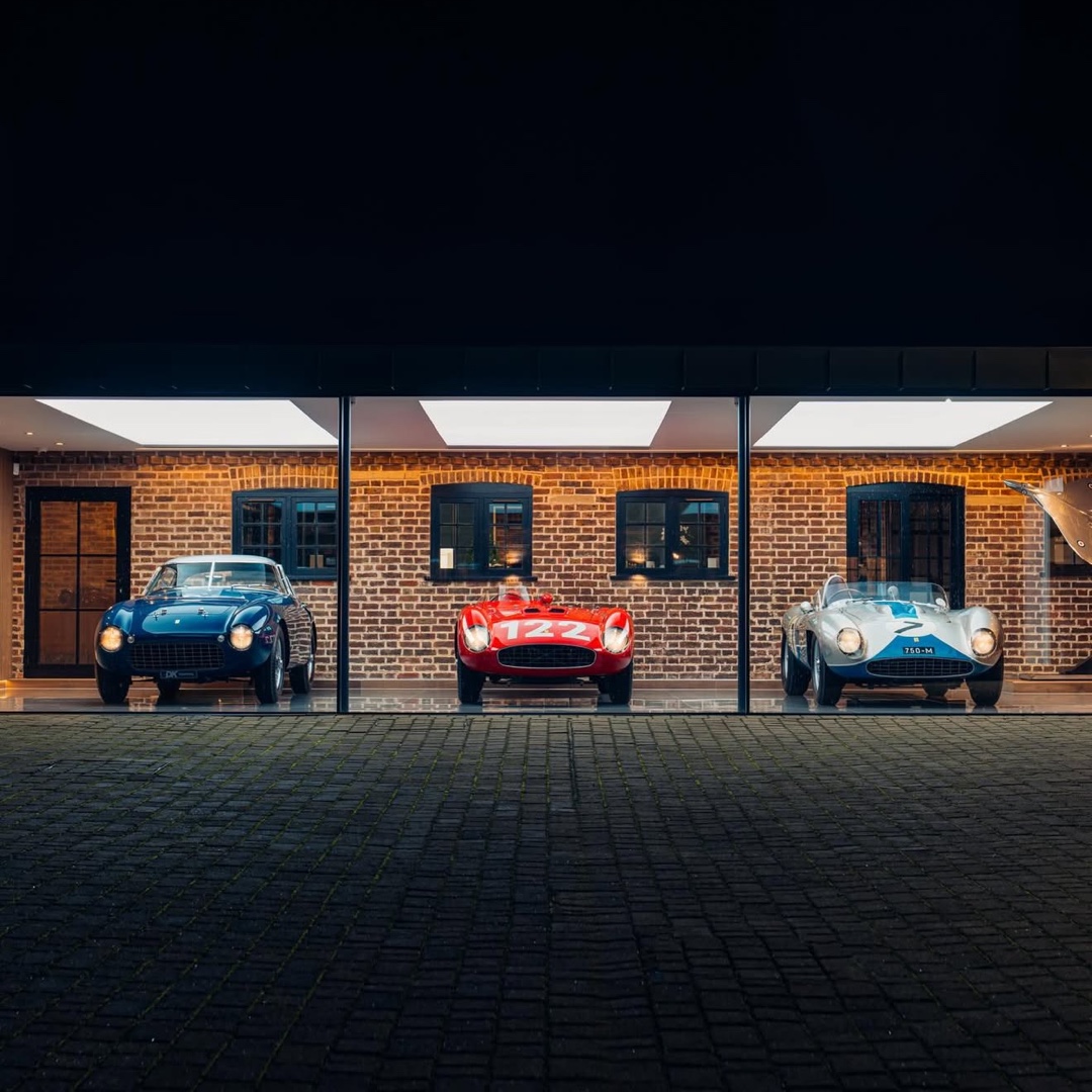 Which would you pick?  #SimplyCarbonFiber #SCFlifestyle (📸: <a href="/dkengineering/">D&K Engineering</a> ) SHOP: simplycarbonfiber.com