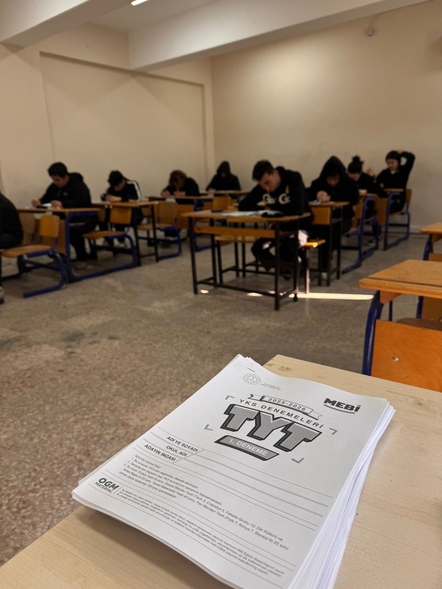 HalitMtal's tweet photo. Üniversite sınavı öncesi öğrencilerimizin hazırbulunuşluk düzeylerini görmek ve sınav atmosferini deneyimlemelerini sağlamak amacıyla okulumuzda deneme sınavımızı gerçekleştirdik. @tcmeb @mugla_mem @MarmarisMem https://t.co/rf4PRMEKyT