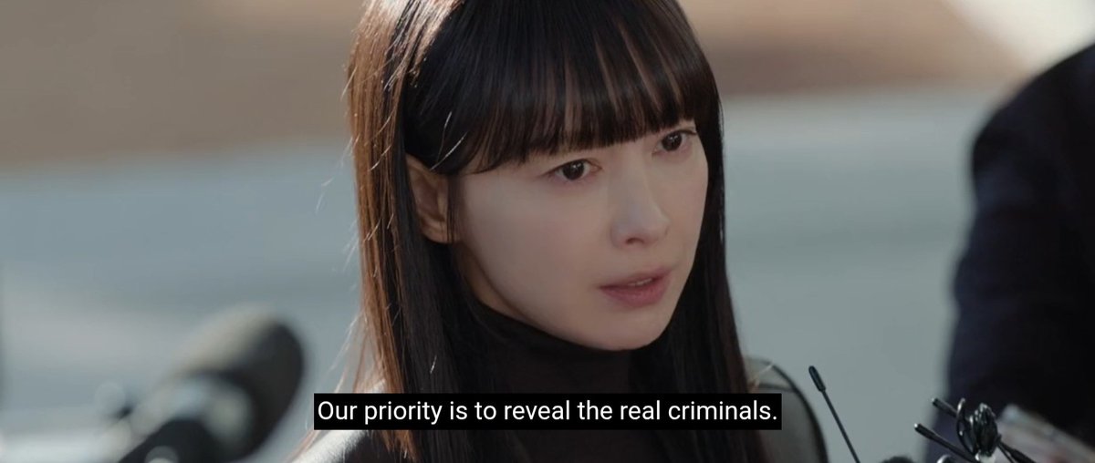BluKimchiKdrama's tweet image. This is what they do! Whenever there's a huge scandal with the elites that they want to cover up, they release evidence that they previously obtained for this specific reason about idols or actors doing drugs or dating scandals to cover up the bigger issues.

#Honour #HonourEp9