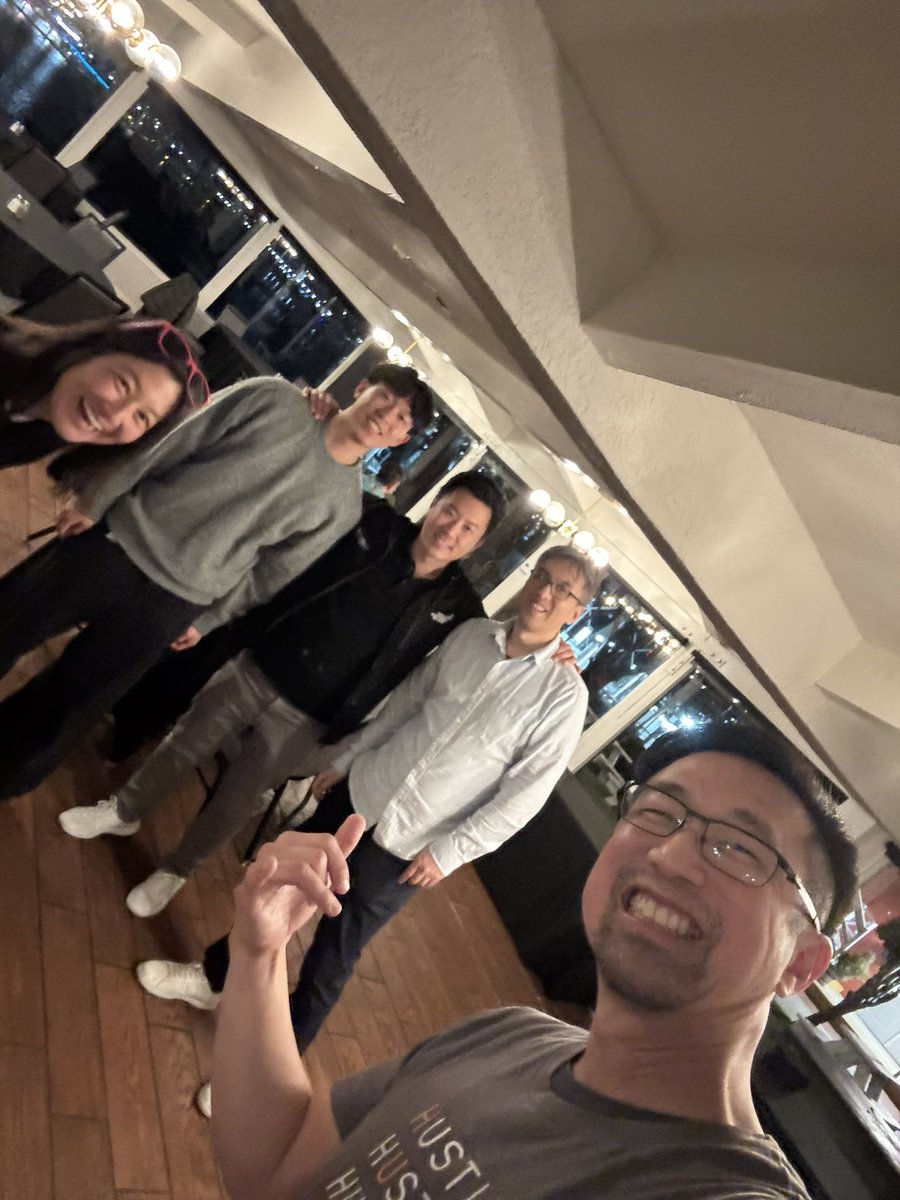 admisio tweet media