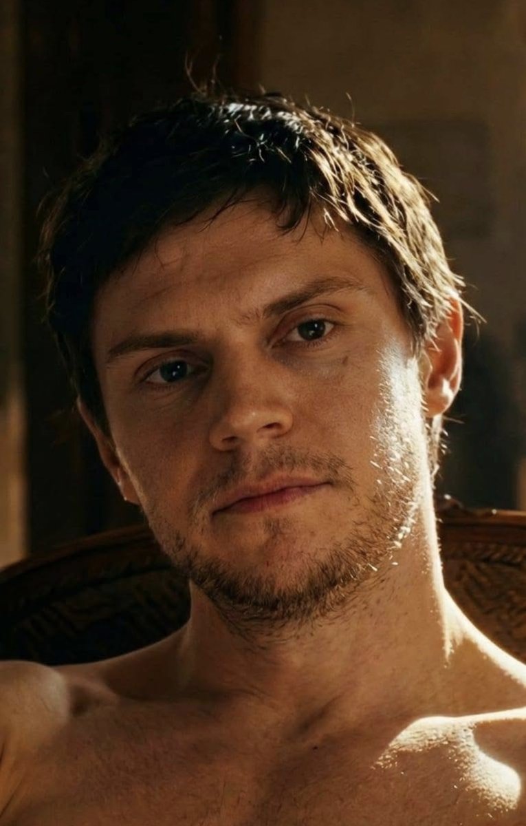 Nina | Evan Peters fp☺️ tweet media