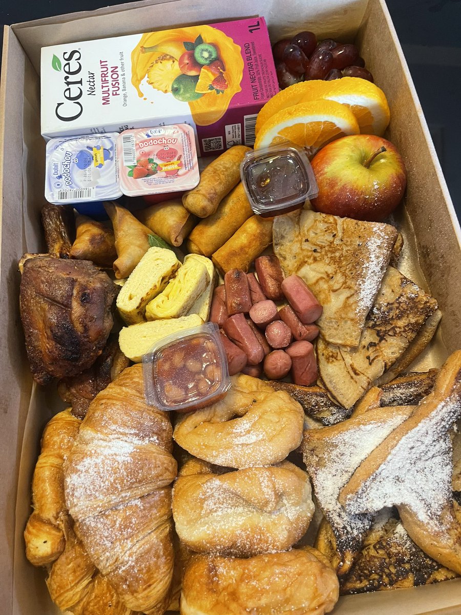 Ddscuisine's tweet photo. Happy New Month everyone! 
We are available all week to meet your culinary needs!
We are just a dm away!
Get someone any of our food gift boxes starting from GHC350 only!
Dm, call or WhatsApp 0558415732 https://t.co/qtgAN35mpv