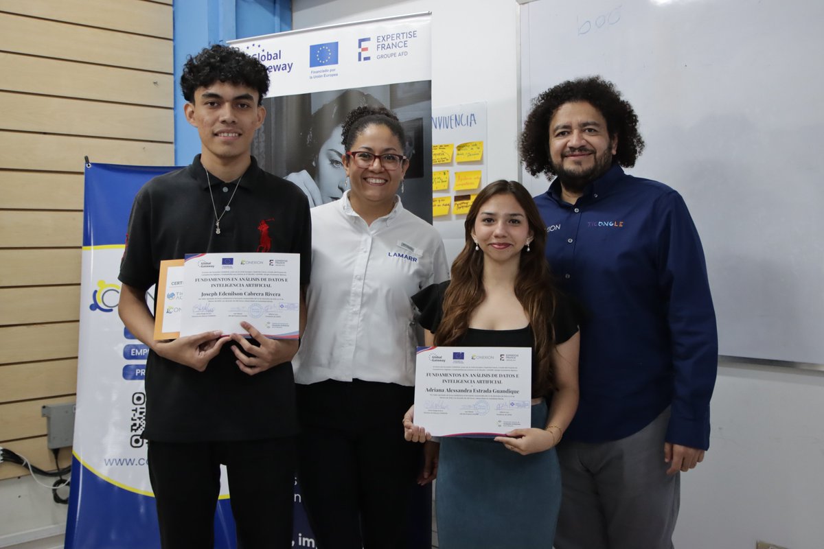 CONEXION El Salvador tweet media