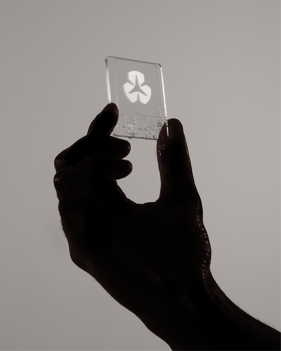 brandmarkss's tweet photo. Logomark available for sale on Brandmarks — sold once. https://t.co/PbiVdHgUtr