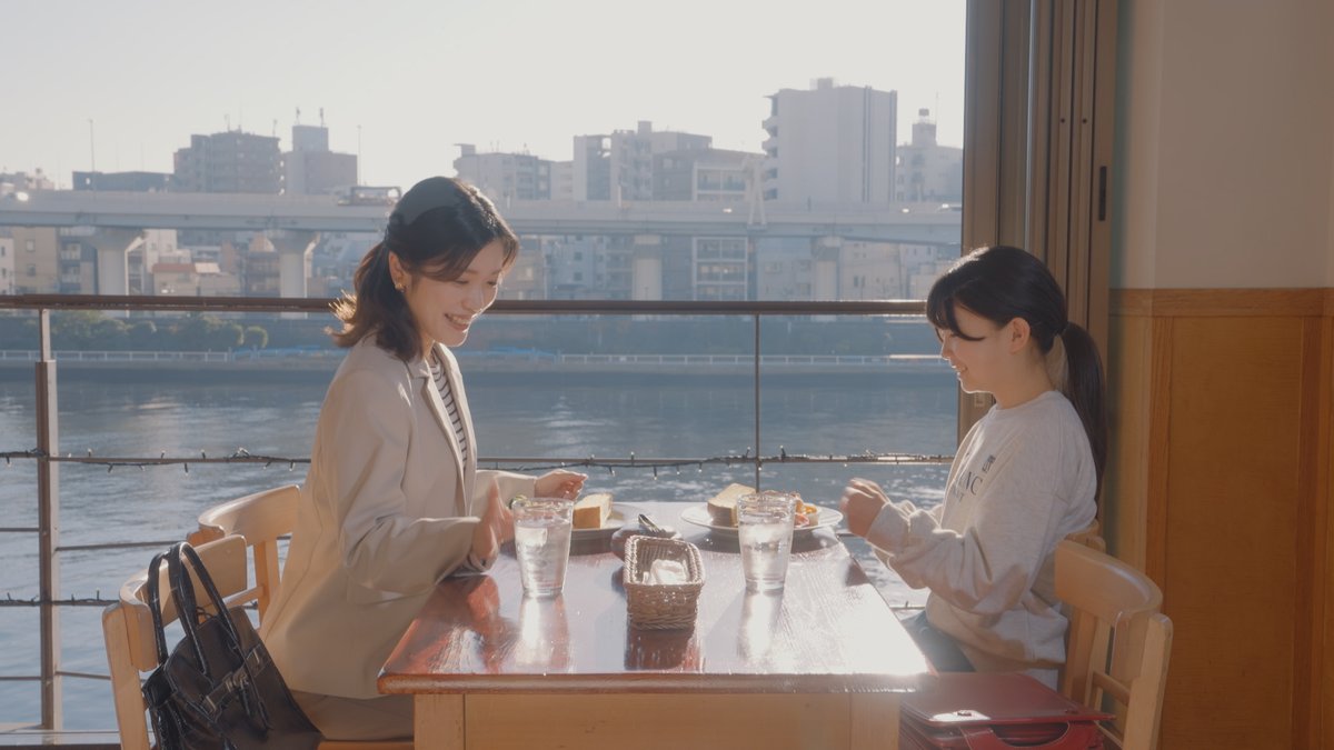 TVGweb's tweet photo. 上地雄輔主演
ドラマ「#雨上がりのスカイツリー」
4/22放送⏰

場面写真＆あらすじが到着

小学6年生の菜々実（大井怜緒）の
父（上地）はモノマネ芸人で
母（美山加恋）とは別居中…

モノマネをめぐる事件が起き
菜々実たち家族の運命が動き出す☂️

https://t.co/jaIIphUfuo

#BS11 @BS11_ameagari https://t.co/5sOzqWalqy