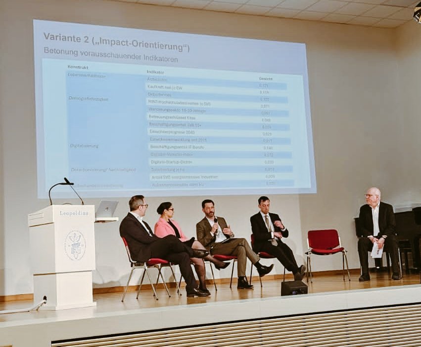 Frederik Moch tweet media