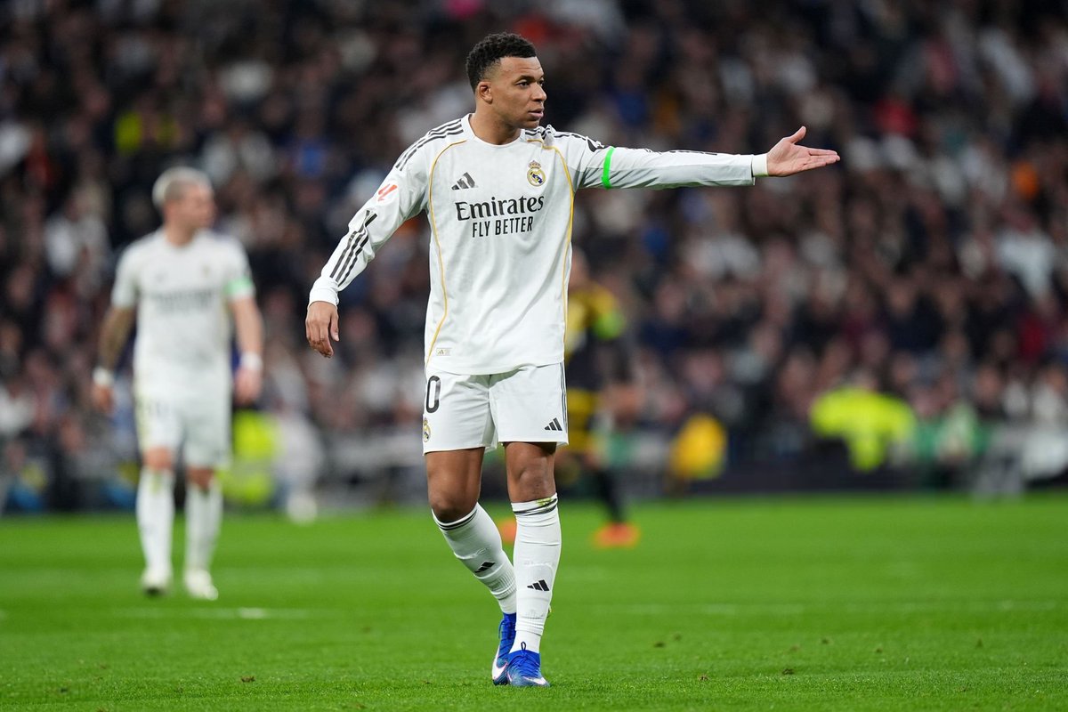 The Touchline | 𝐓 tweet media