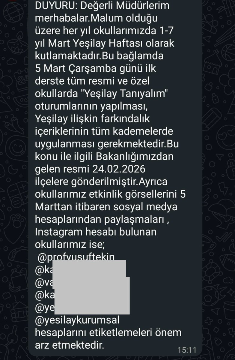 ysfkiziltas's tweet photo. Öğretmenlerimiz katlediliyor ama il-ilçe milli eğitim müdürlüklerindeki yöneticiler etkileşim peşinde. 

Öğretmenlerimiz katlediliyor ama birileri birilerine yaranma derdinde. 

Öğretmenlerimiz öldürülüyor ama birileri de yöneticilere içerik üretin baskısıyla meşgul. 

Bakanlığın faaliyetleri etkileşim alma, görünür olma baskısına dönüşmemeli.