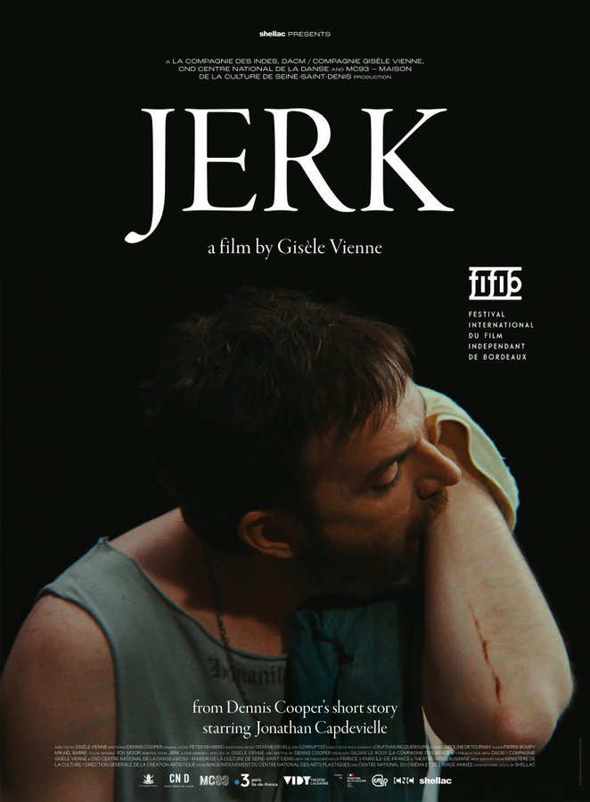 Una rareza experimental y perturbadora, basada en hechos reales: #Jerk (2021) es un plano secuencia de 60 minutos donde el actor da voz a los asesinos y a las víctimas a través de los títeres. 

Adaptación de su propia obra de teatro de 2008, reconstruye de forma imaginaria los