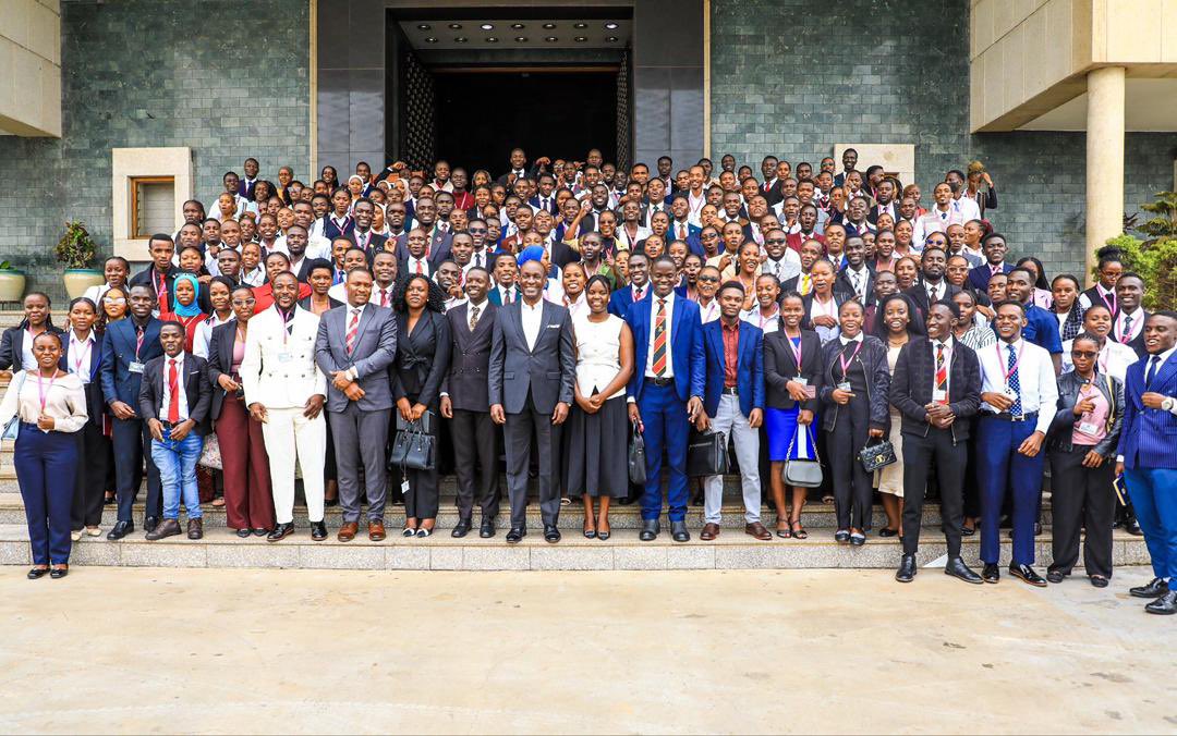 Barnabas Nawangwe tweet media