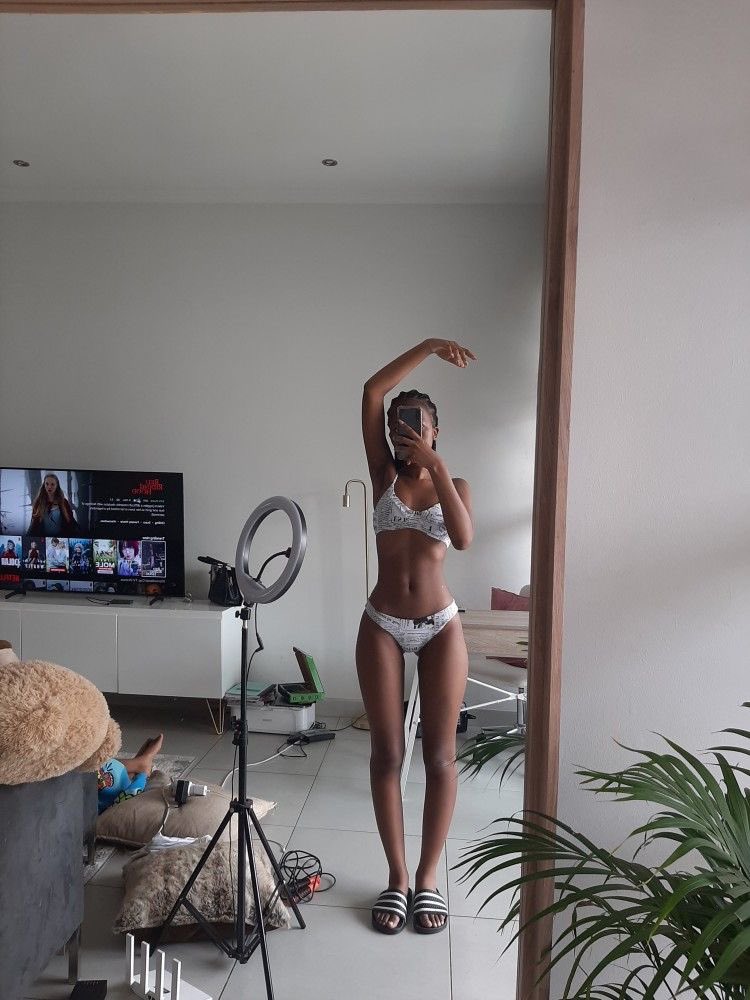 blk thinspo (@whatwaistt) on Twitter photo 