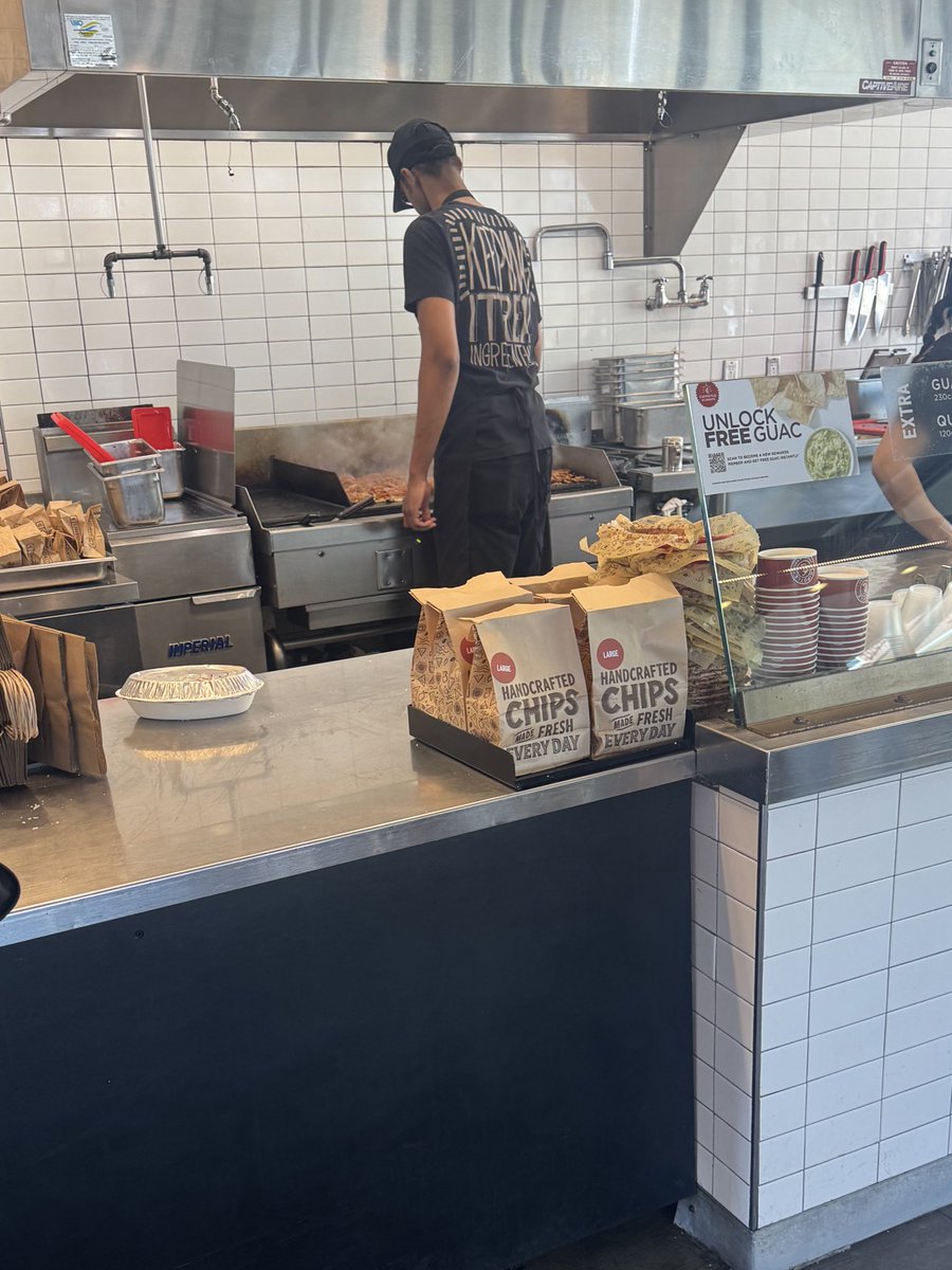 Billbowbaggin tweet media