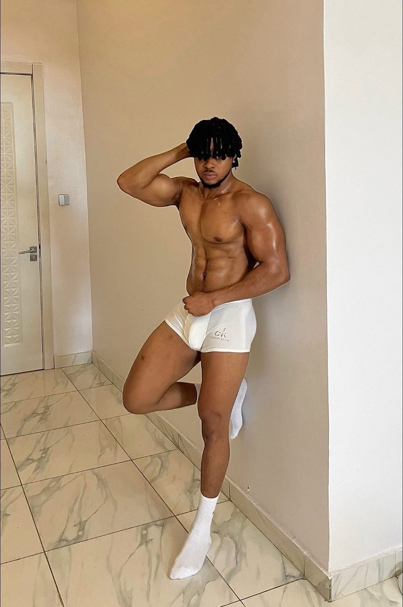 Mr Chesticle 👑 tweet media