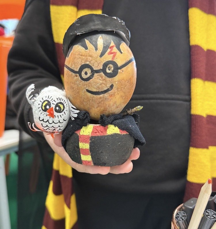 Dixons Music Primary tweet media